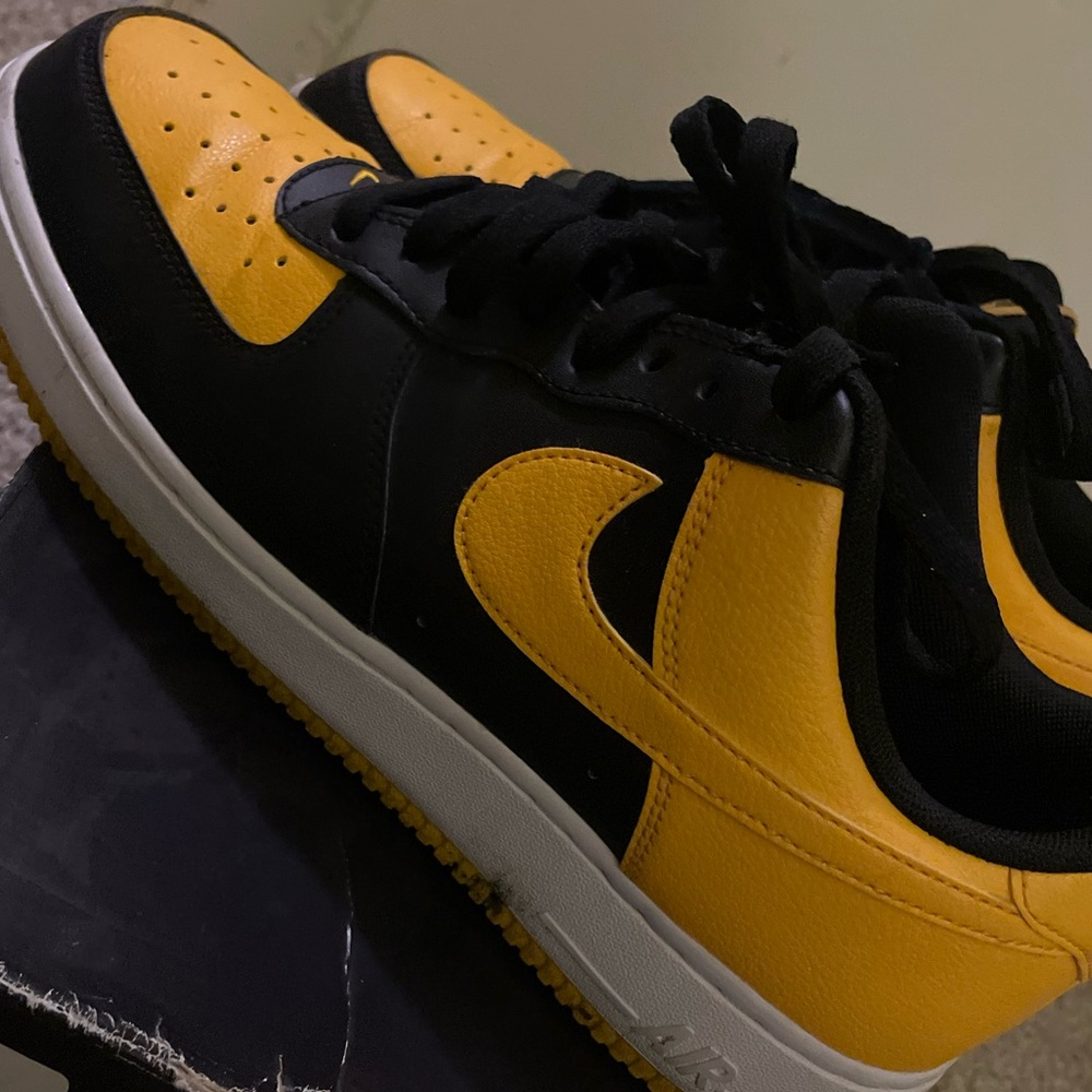 Nike Air Force 1
